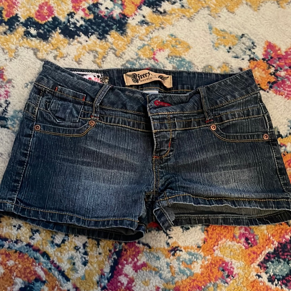 Freestyle Revolution blue Jean shorts